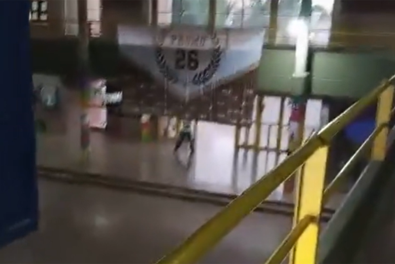 Un joven de 15 años ingresó a la Escuela Nacional de San Cristóbal, Santa Fe, con una escopeta y mató a un alumno de 13 años.