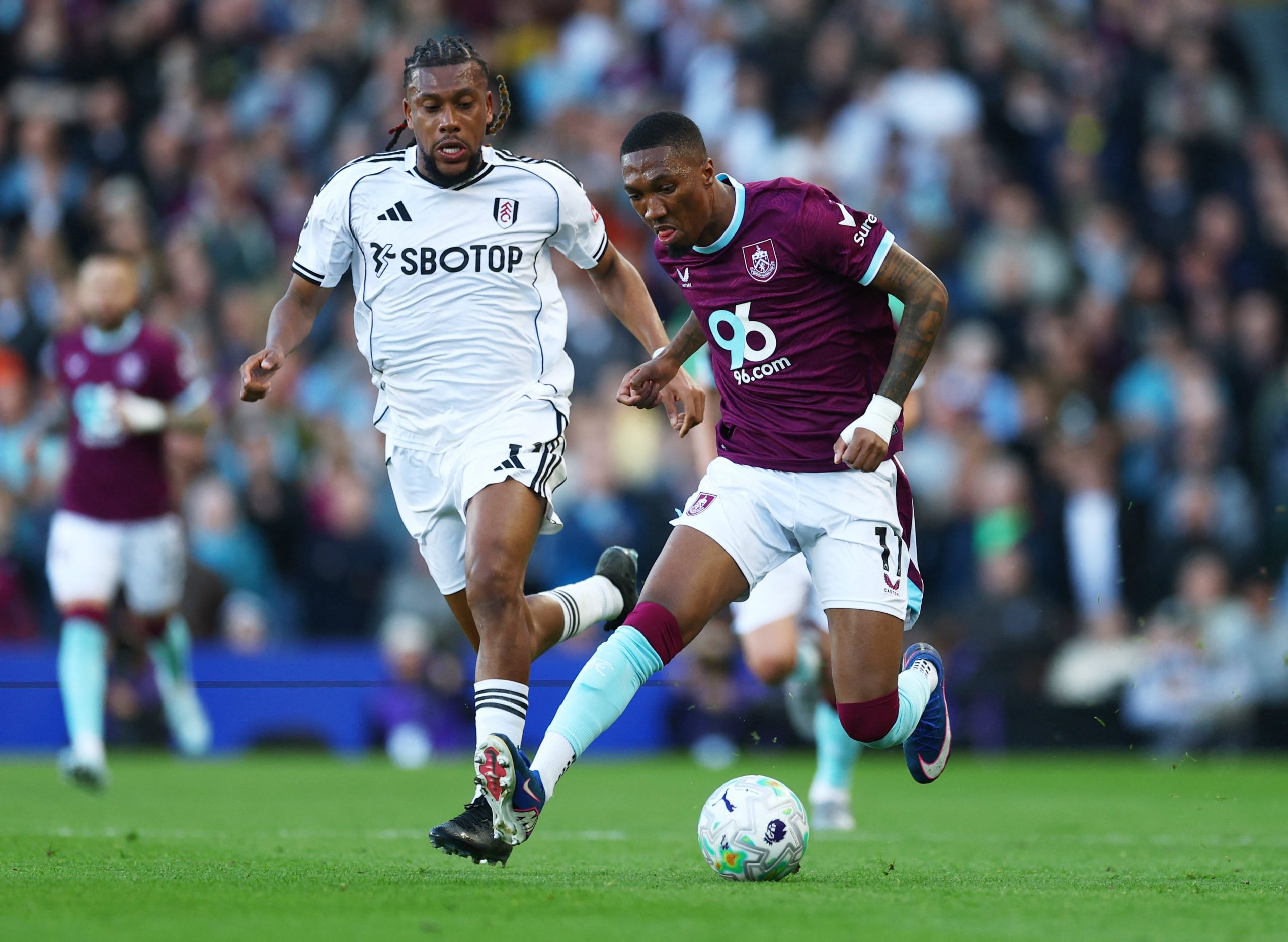 Fulham vs Burnley por la fecha 31 de la Premier League del 2026.