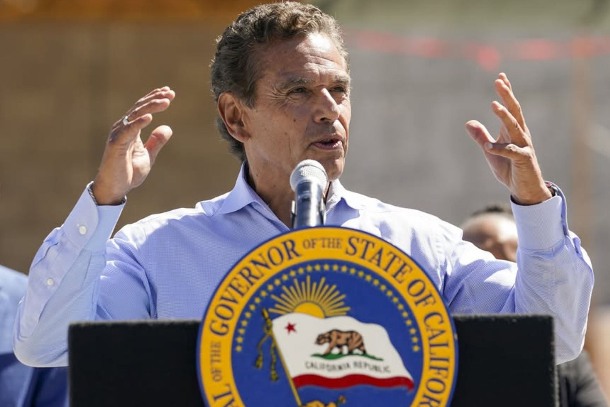 Antonio Villaraigosa exige a ABC News y a la USC su inclusión inmediata en el debate para gobernador del 24 de marzo