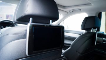 Estos 5 soportes de tablet para el reposacabezas del coche son perfectos para viajar esta Semana Santa