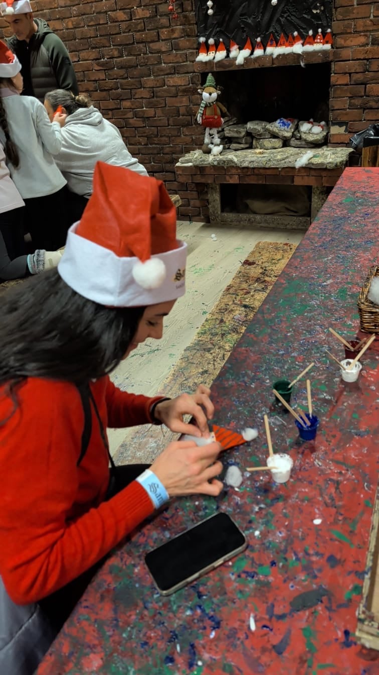 Entre realidad y fantasí, es la encargada de cuidar la casita de Papá Noel