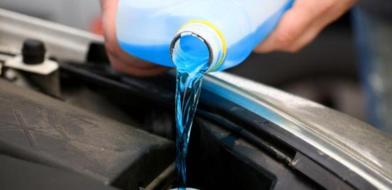 El líquido refrigerante protege al motor de las bajas temperaturas ya que ofrece una mejor transferencia de calor y protege al motor contra la corrosión. Foto: Radiomitre.cienradios.com.