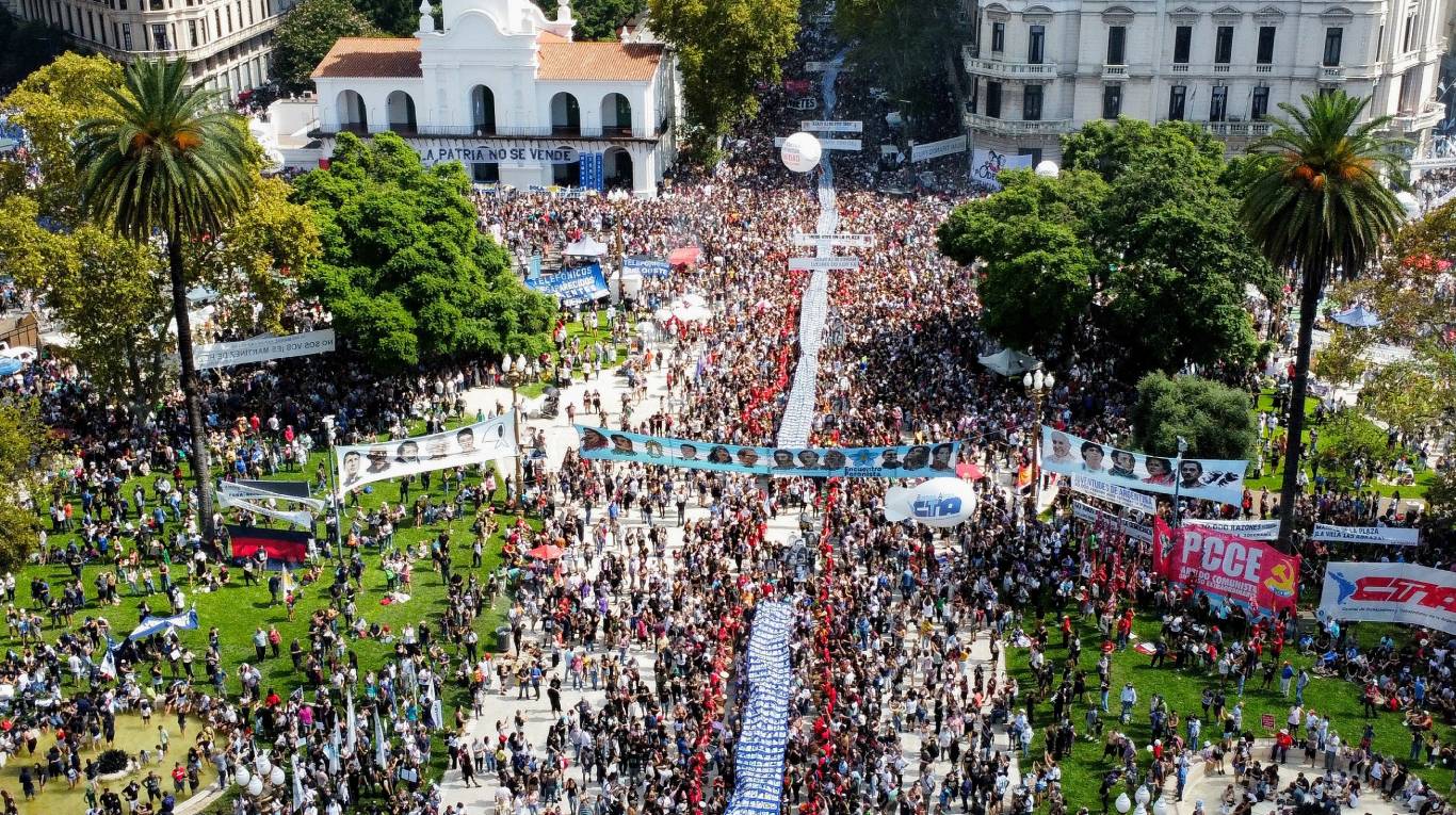 Se prevé una multitudinaria marcha de Plaza de Mayo por el Día de la Memoria. (Foto: Reuters - Agustín Marcarian)