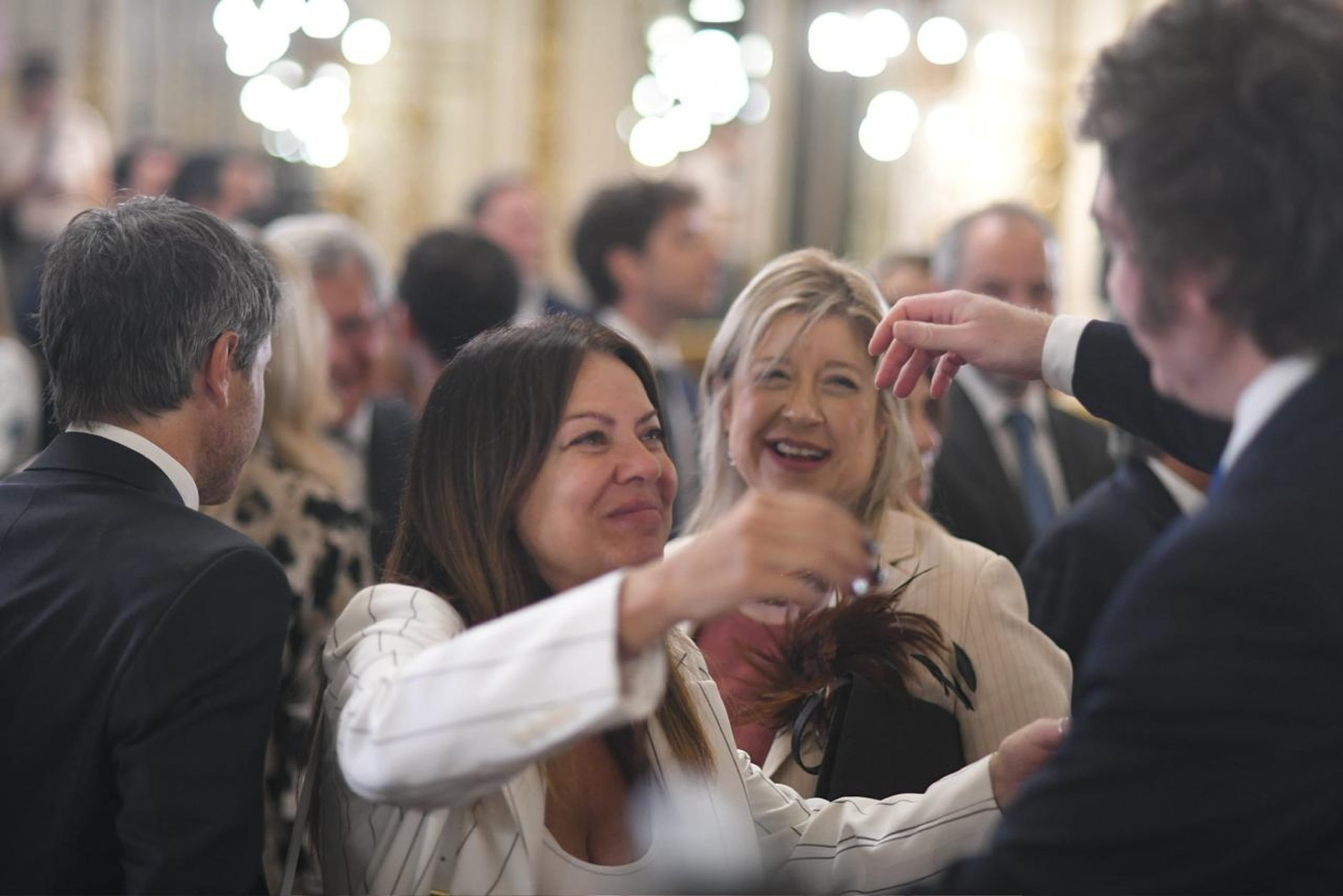 El Presidente Milei y la ministra Sandra Pettovello firmaron el decreto que formalizó la designación