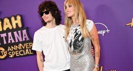 Qué se sabe… La brillante noche de Anne Hathaway, el gran momento de Camila Morrone y la cita más amorosa de Miley Cyrus