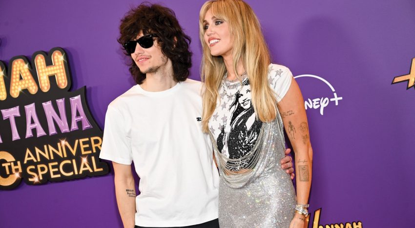 Qué se sabe… La brillante noche de Anne Hathaway, el gran momento de Camila Morrone y la cita más amorosa de Miley Cyrus