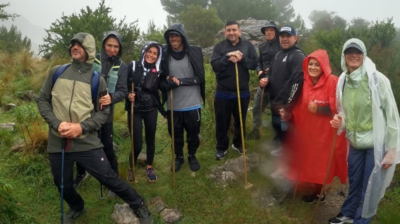 El coordinador del viaje elogió a Tevez por su humildad a la hora de escuchar y por estar atento en todo momento. (Foto @ecochampaqui.turismo IG)