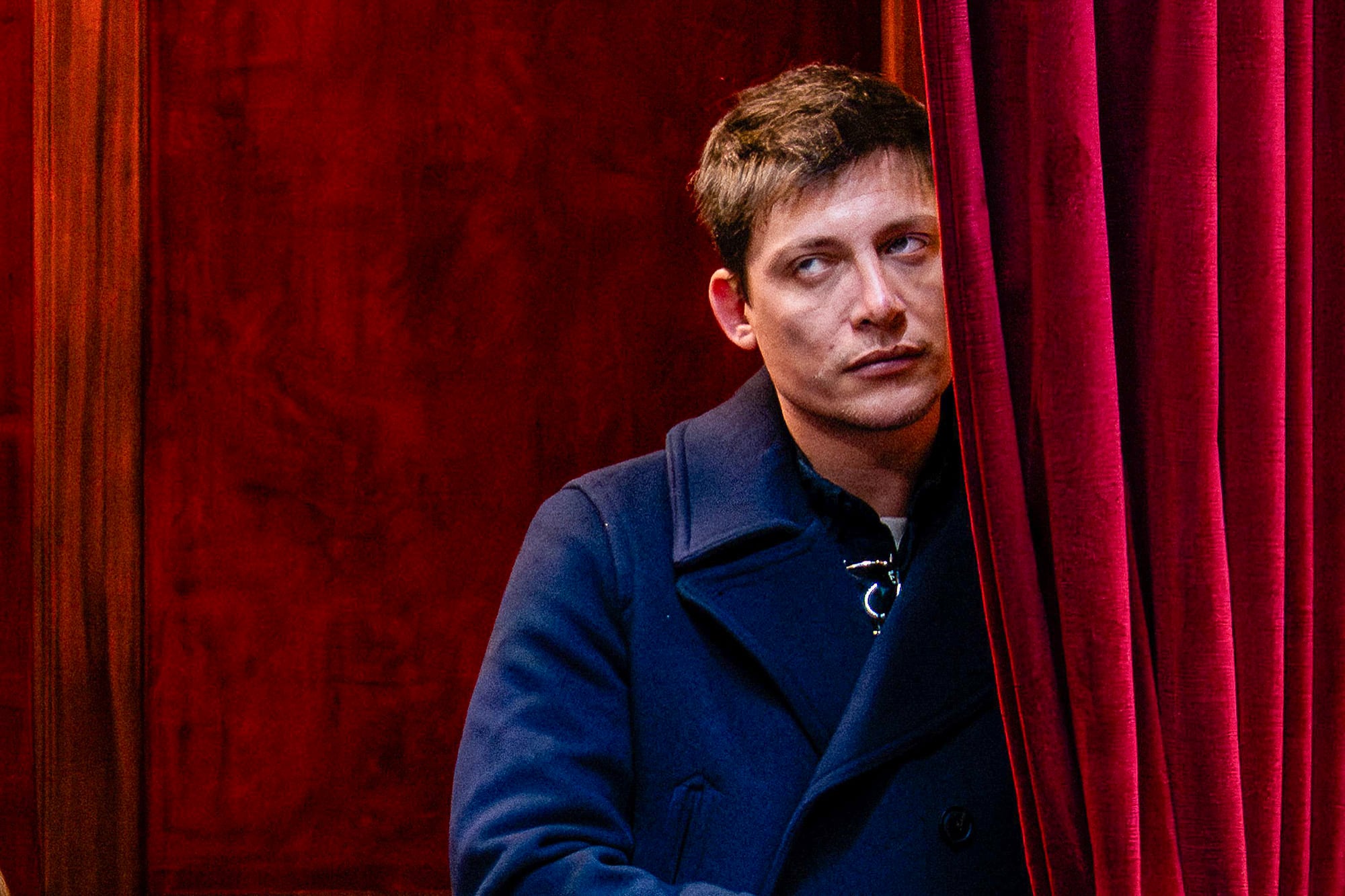 Santiago Caputo en la presentación del informe de gestión de Manuel Adorni