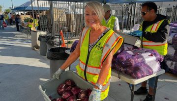 Dónde entregan comida gratis en California esta semana de abril 2026