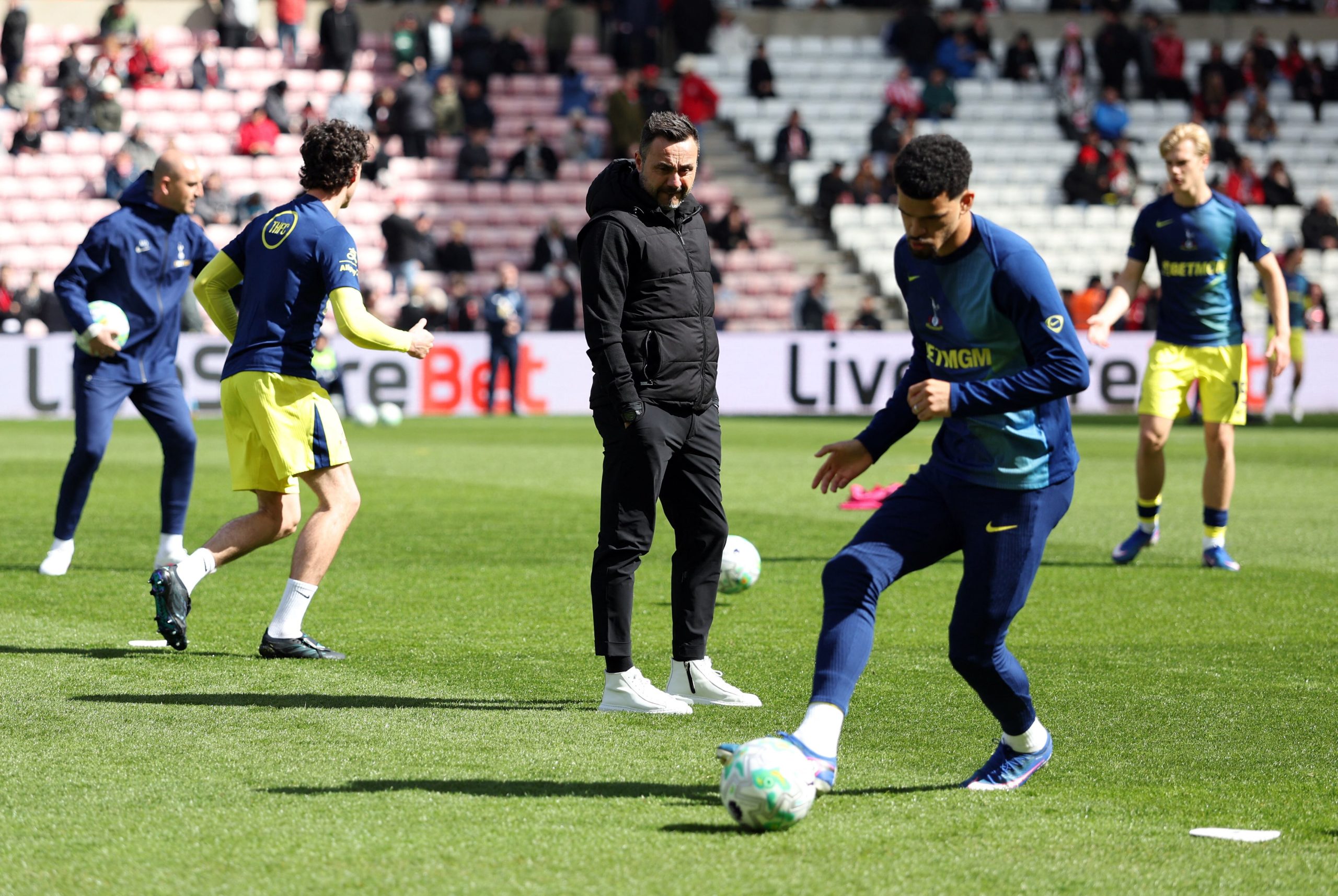 Sunderland vs Tottenham por la fecha 32 de la Premier League del 2026.