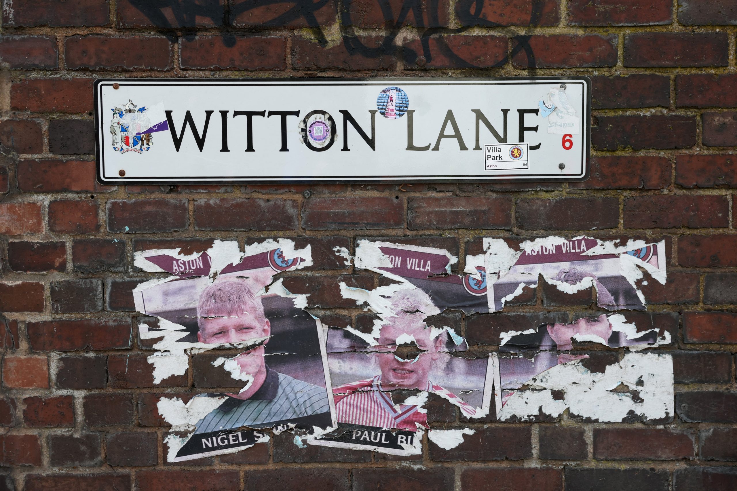 Aston Villa vs Sunderland por la fecha 33 de la Premier League del 2026.