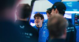 Franco Colapinto mostró el lujoso auto que Alpine le dio para manejar en Inglaterra: “Quiero uno así en casa”