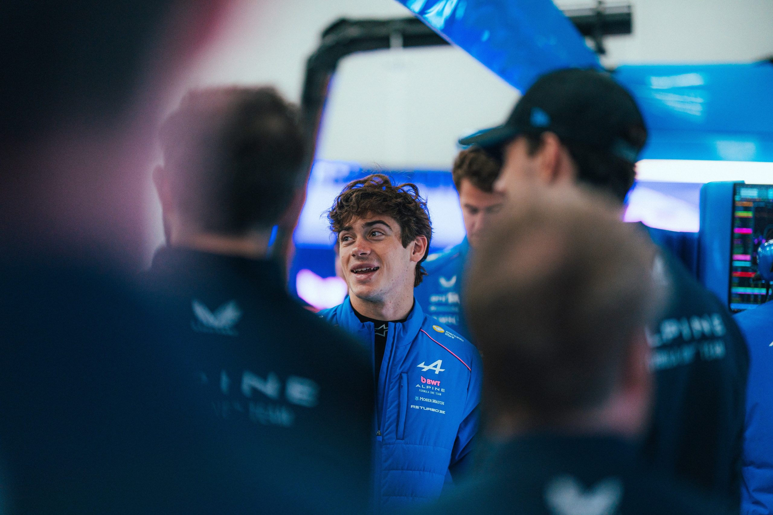 Franco Colapinto en la sesión de filmación de Alpine (Foto: Prensa Alpine)