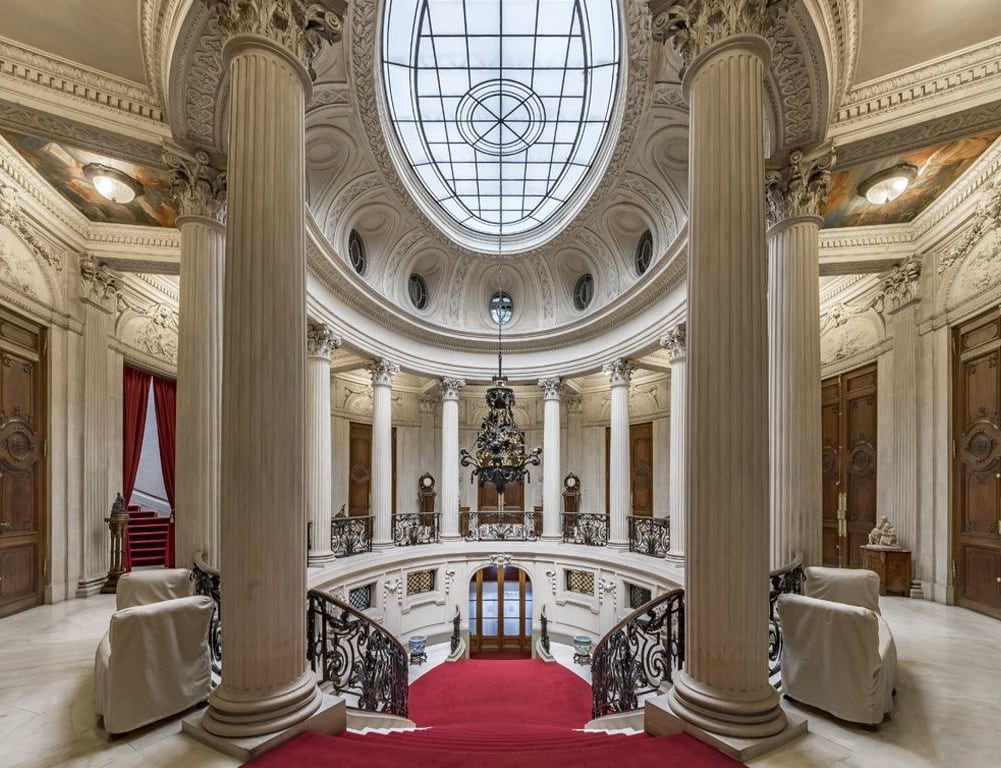 Juan Antonio Fernández y Rosa Irene de Anchorena mandaron a construir la casa desde su residencia en París pero nunca la habitaron