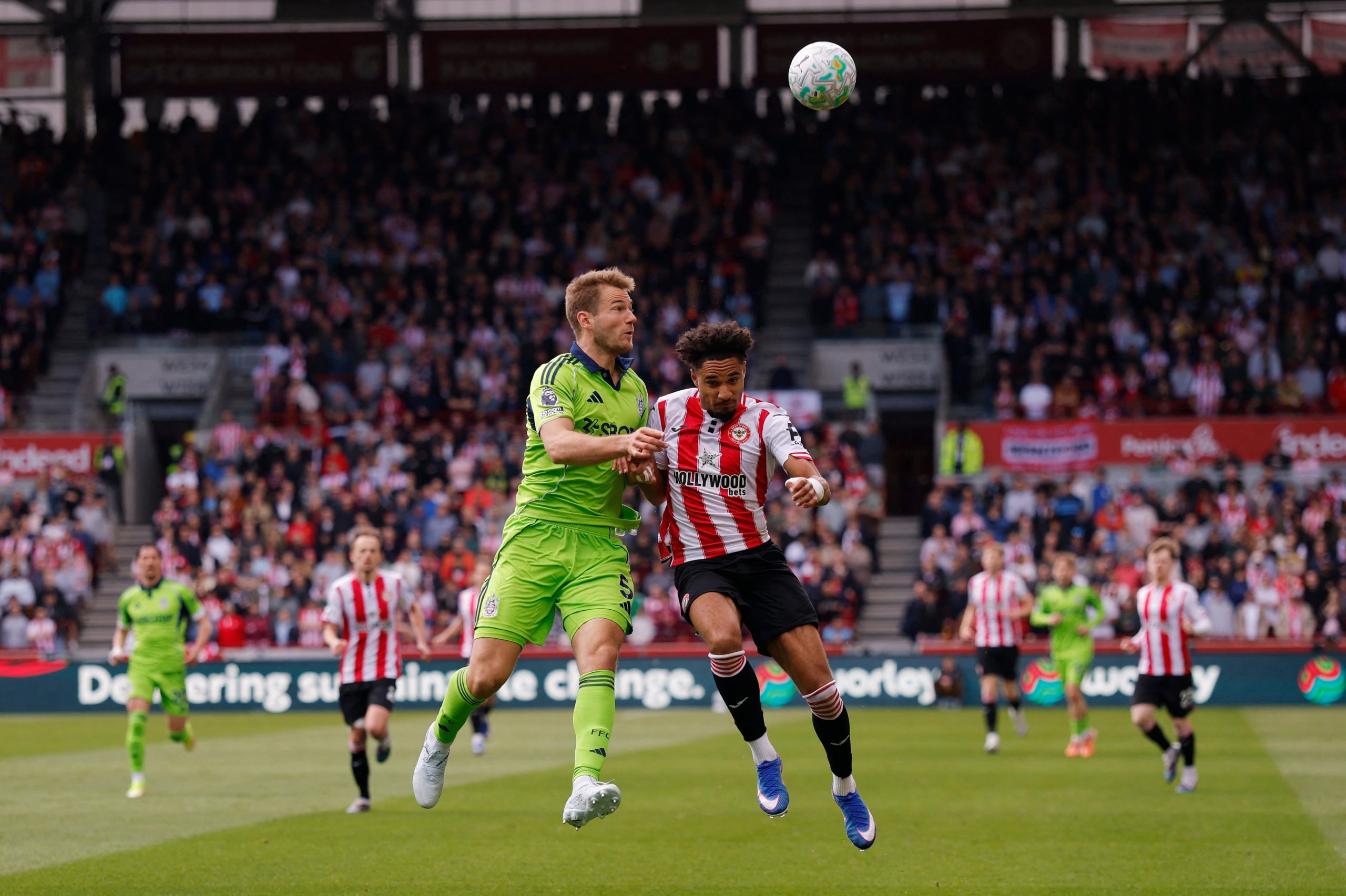 Brentford vs Fulham por la fecha 33 de la Premier League del 2026.