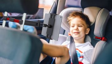 Prepara tu coche para las vacaciones: el soporte de ‘tablet’ que salvará tus viajes familiares este verano