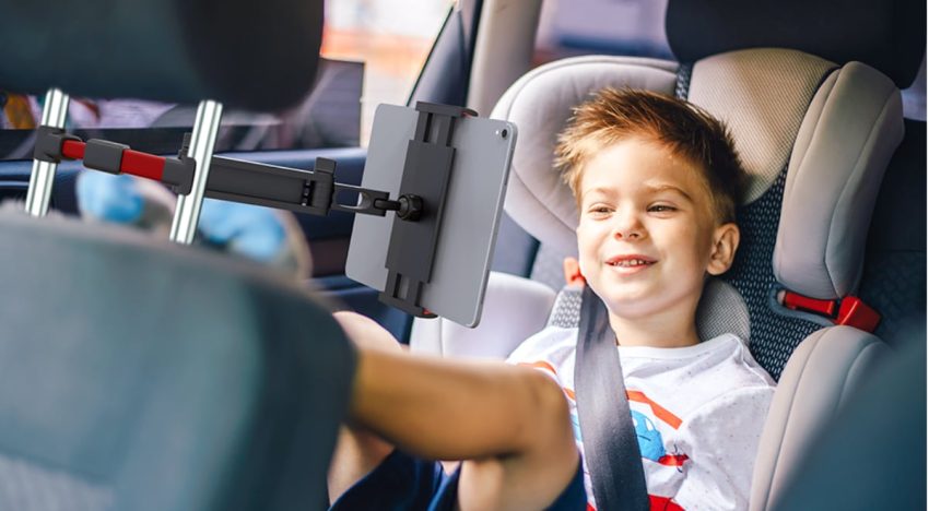 Prepara tu coche para las vacaciones: el soporte de ‘tablet’ que salvará tus viajes familiares este verano
