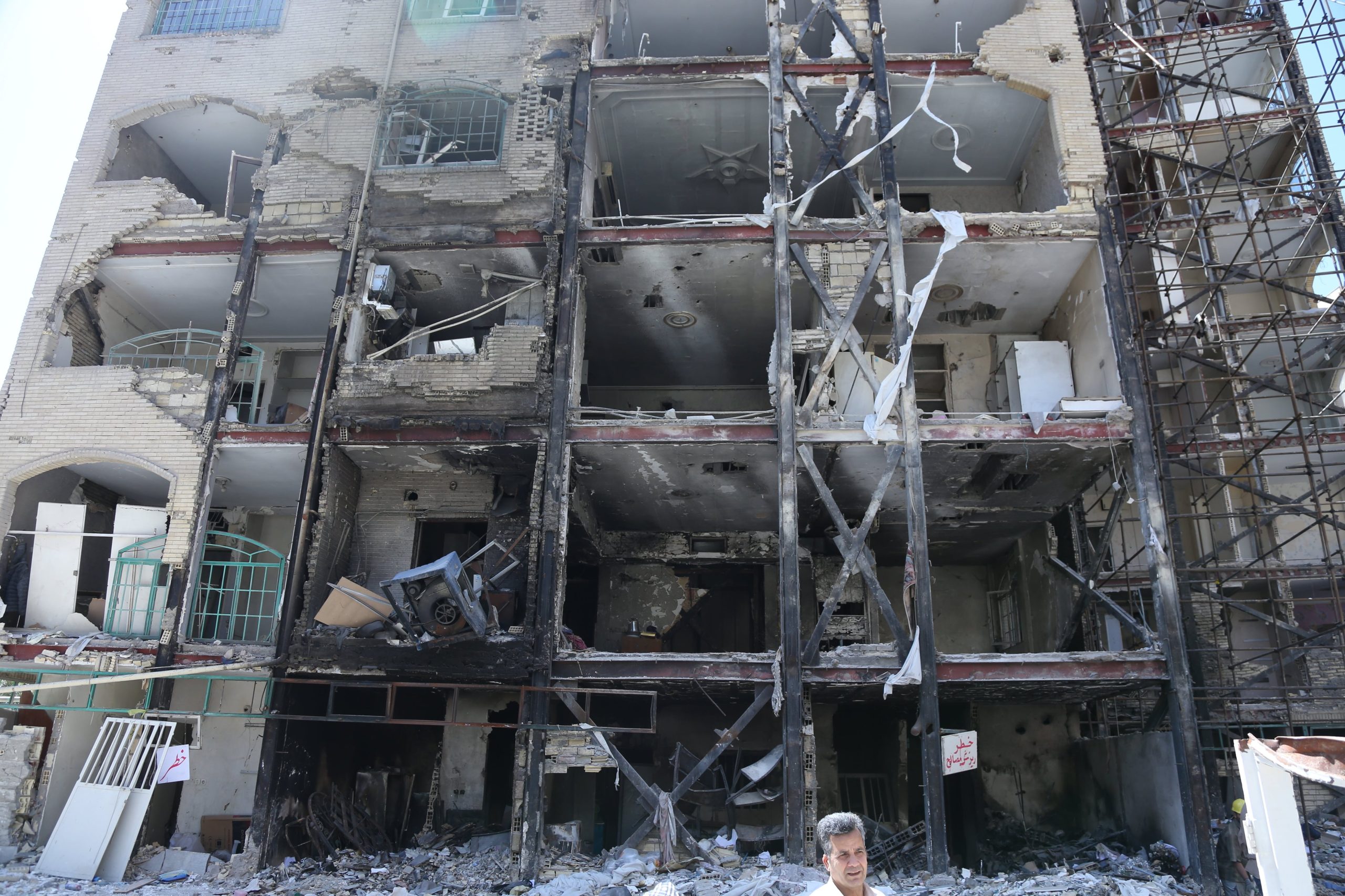 Imagen del 14 de abril de 2026 de un edificio destruido en los ataques de Estados Unidos e Israel, en Teherán, Irán