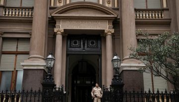 El BCRA compró US$4385 millones en el primer trimestre, pero las reservas solo crecieron US$924 millones