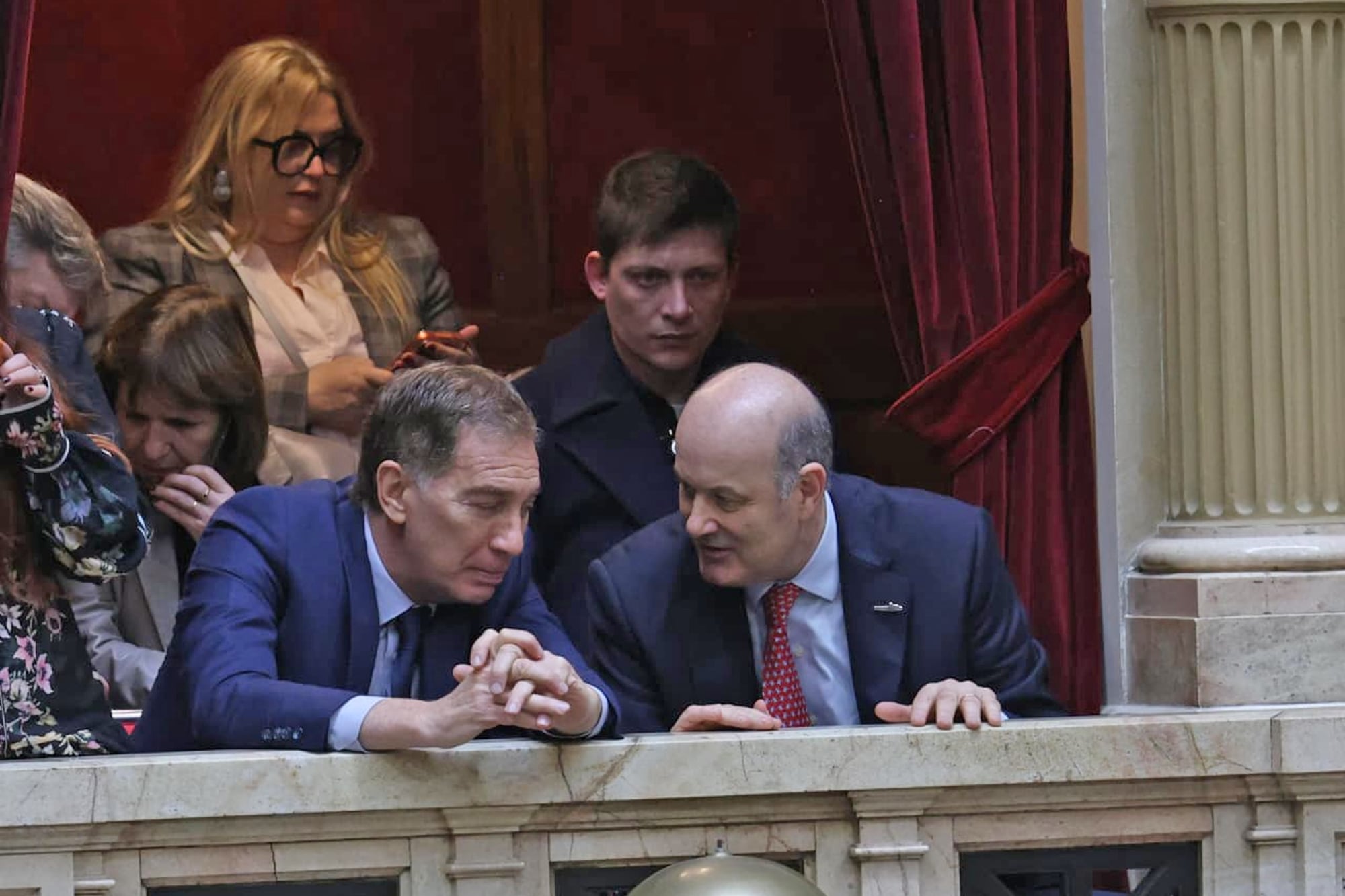 Federico Sturzenegger; Diego Santilli, Santiago Caputo 