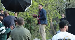 Qué se sabe de… La nueva faceta del novio de Taylor Swift, la compañía más fiel de Irina Shayk y la salida “artística” de Eva Longoria