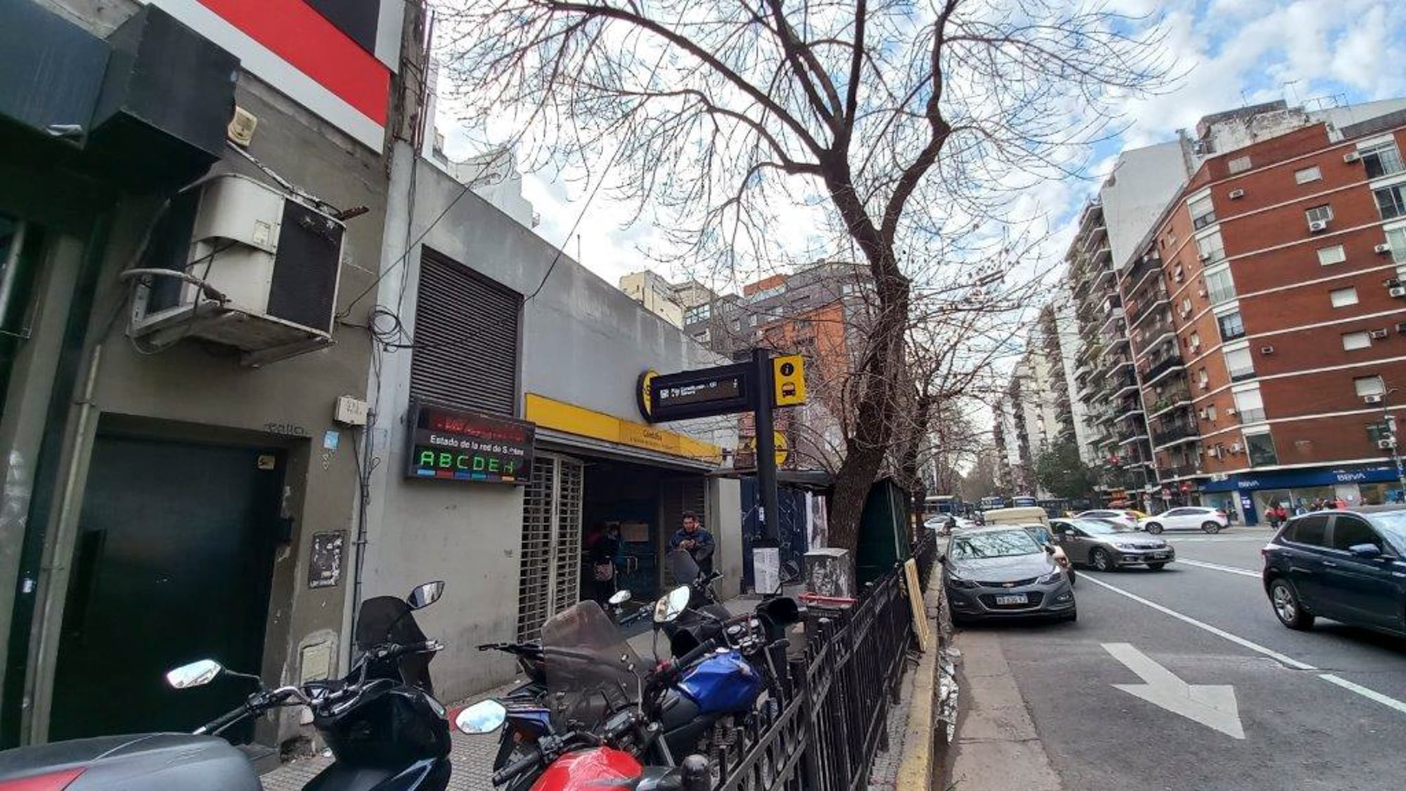 Se subasta un lote de 329,30 m² en la Av. Córdoba 2602 esquina Av. Pueyrredón, Recoleta CABA 