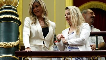 De los asistentes para cuidar al padre de Rajoy a la boda de la hija de Aznar: Begoña Gómez defiende el papel de su asesora