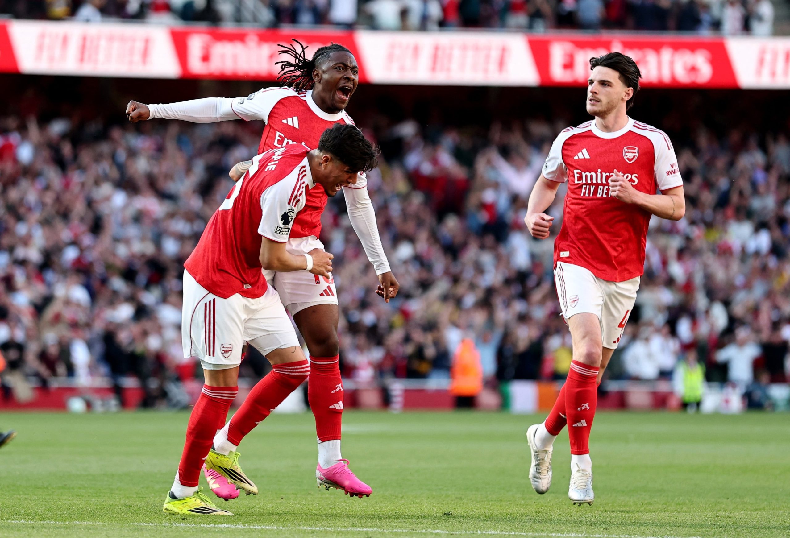 Arsenal vs Newcastle por la fecha 34 de la Premier League del 2026.