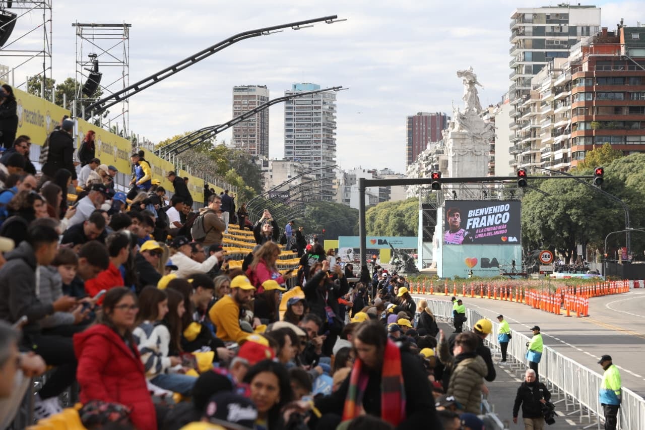 Road show de Franco Colapinto en la Ciudad.