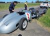 Video: probaron en la ruta el “auto de Fangio” que Colapinto manejará durante su exhibición en Buenos Aires