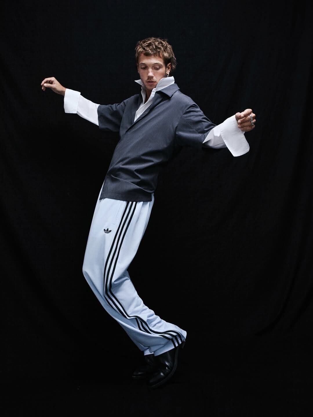 Franco Masini con looks versatiles para un shooting de moda Foto: @francomasini