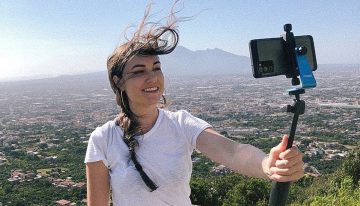 Quién es Sasha Grey, la mujer de 38 años que se retiró del cine para adultos y ya escribió 3 libros