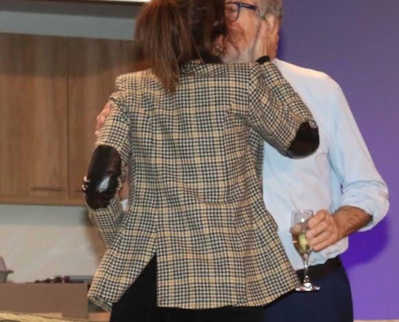 De la madre de sus hijas a la mujer, 33 años menor, que lo acompañó hasta el final: los amores de Brandoni