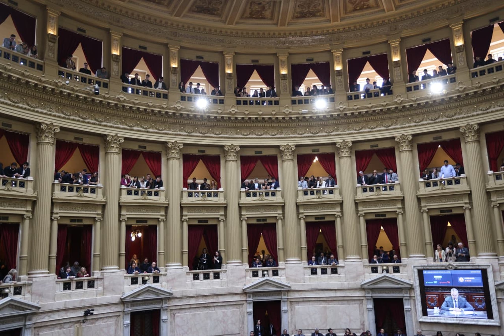 Manuel Adorni presenta el informe de gestión en el Congreso de la Nación