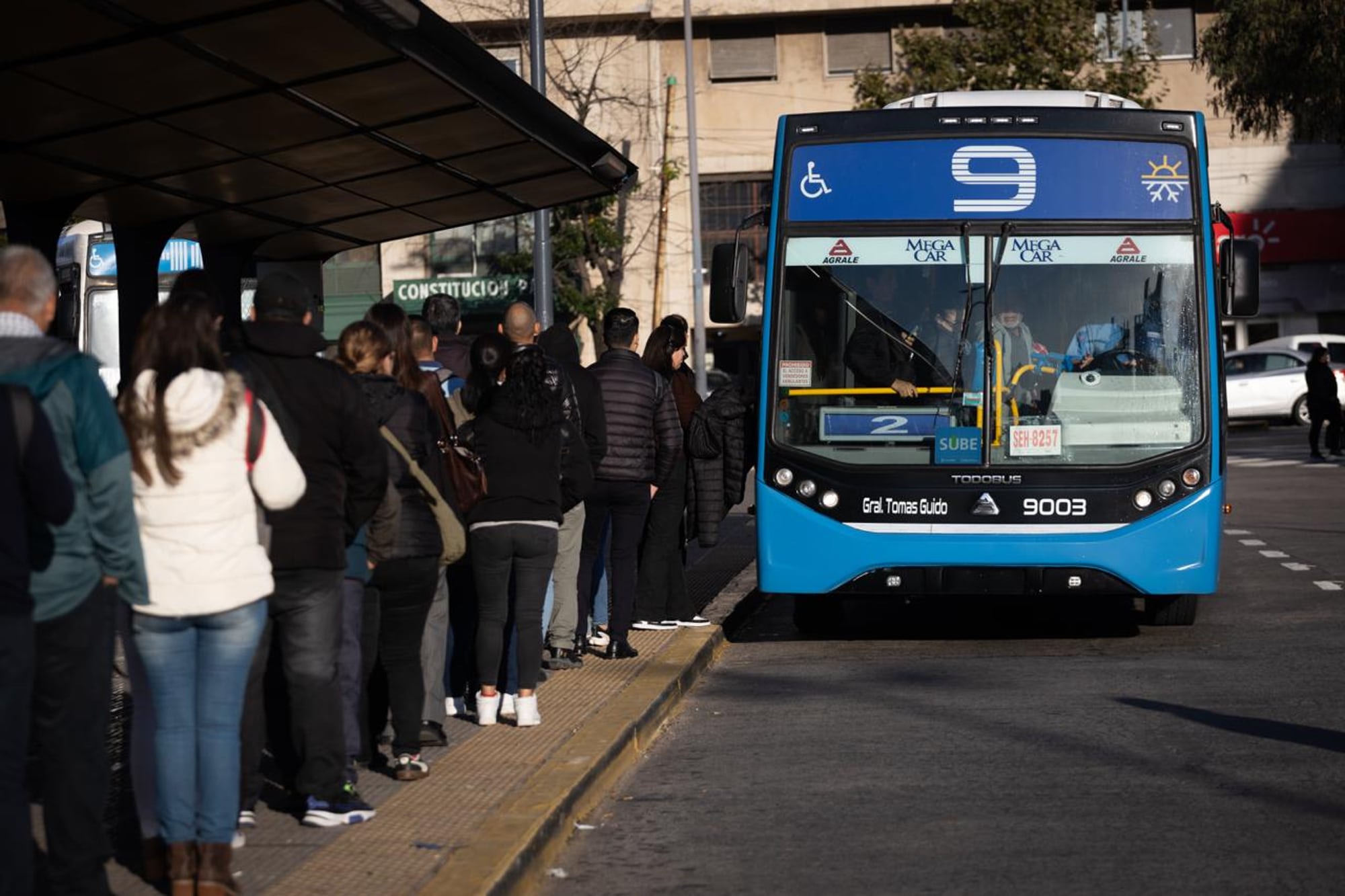 Esta mañana el Gobierno se reúne con los empresarios del transporte urbano para llegar a un acuerdo en el conflicto de los colectivos