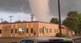 Un poderoso tornado categoría F4 arrasó una ciudad de Oklahoma, en Estados Unidos