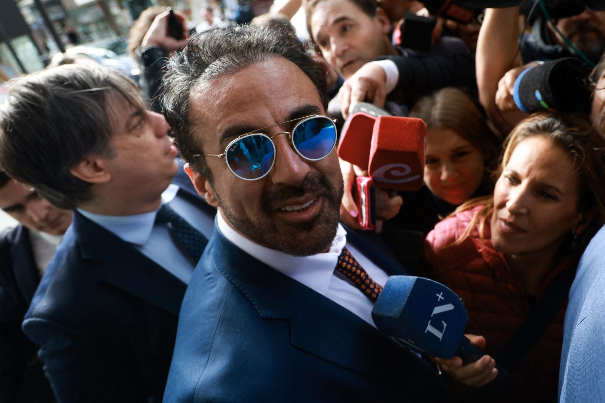 El neurocirujano Leopoldo Luque al llegar a los tribunales de San Isidro