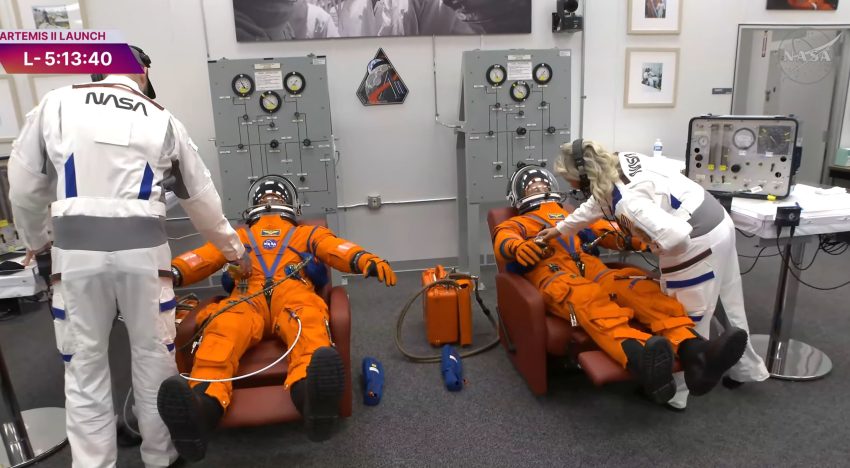 Última hora del lanzamiento de la misión Artemis 2, en directo | Los astronautas se preparan para subir a la nave
