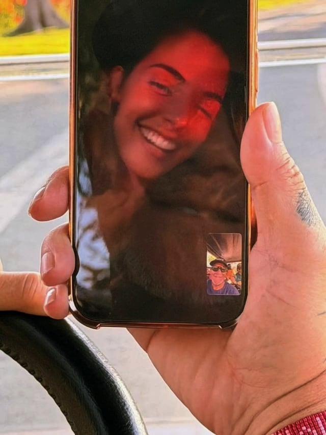 La primera foto que el cantante compartió hace pocos días con su nuevo amor