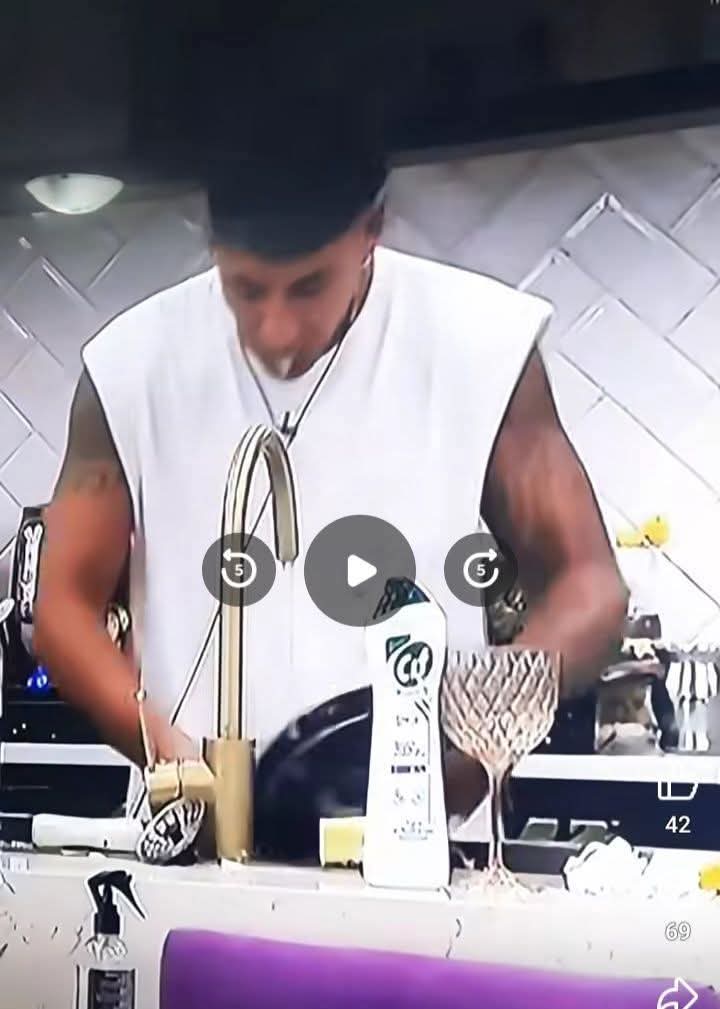 Brian Sarmiento, acusado de escupir platos en Gran Hermano 2026. (Foto: captura DGO)