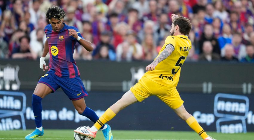 Barcelona – Espanyol en directo | Pol Lozano recorta distancias