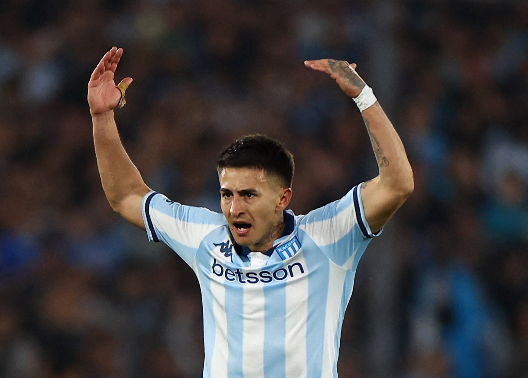 Rojas sigue sin poder volver en Racing (Foto: Reuters)