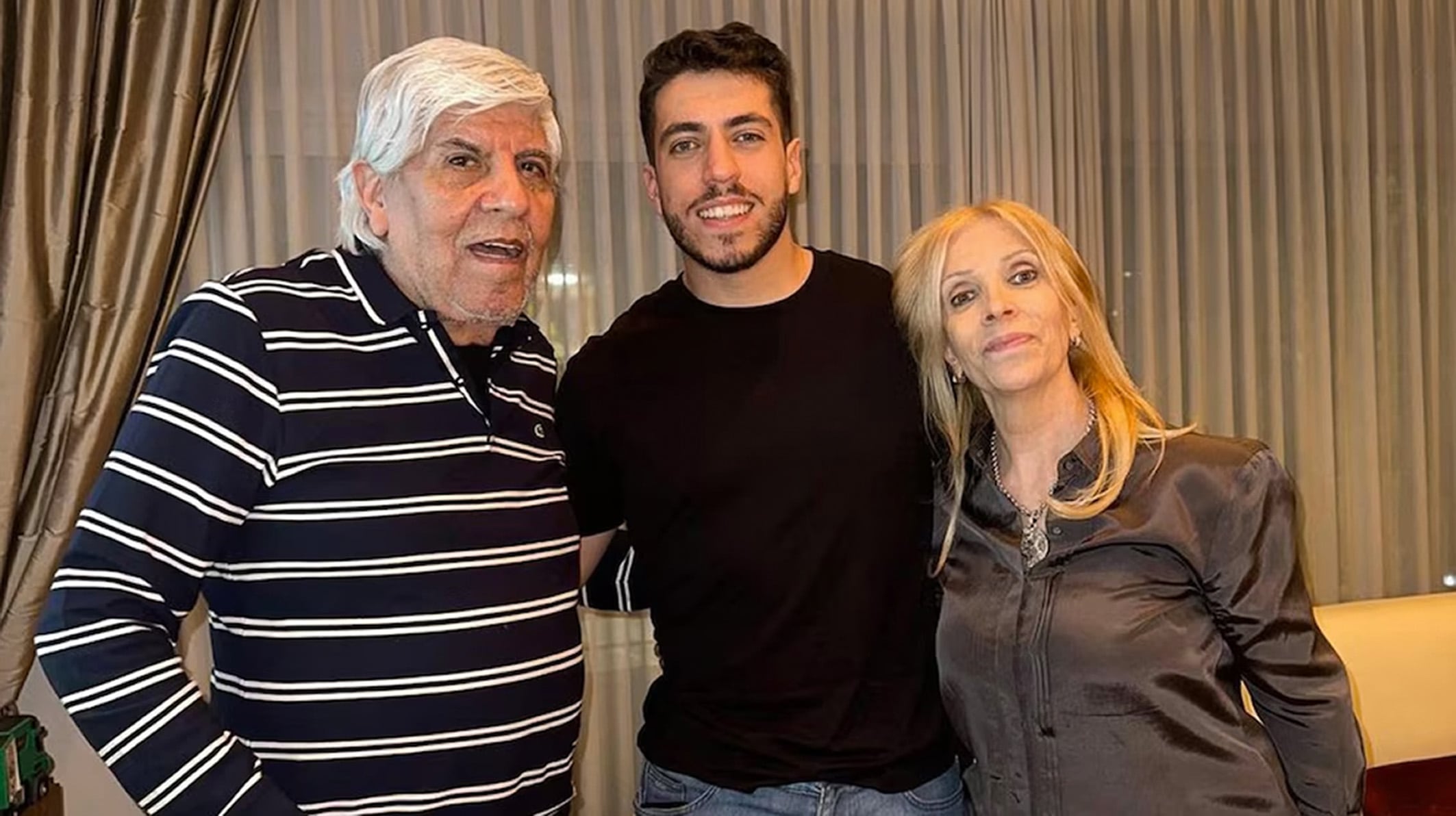 Hugo Moyano, junto con su hijo Jerónimo y su esposa, Liliana Esther Zulet