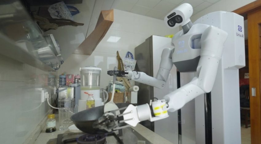 El robot doméstico que hace la cama, limpia y cocina ya es una realidad: ¿cuánto cuesta?