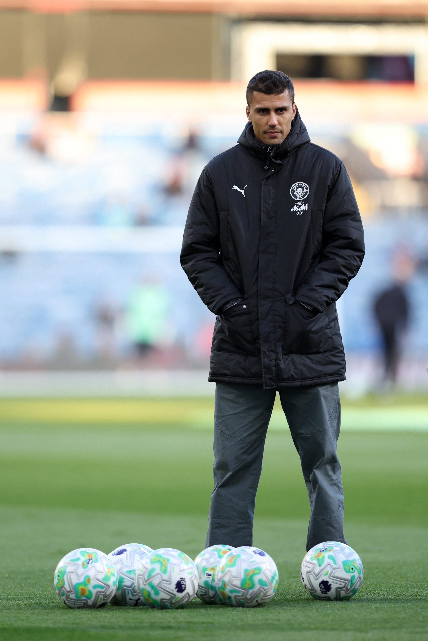 Burnley vs Manchester City por la fecha 34 de la Premier League del 2026.