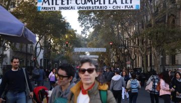 Las mejores fotos de la masiva marcha en favor de la universidad pública