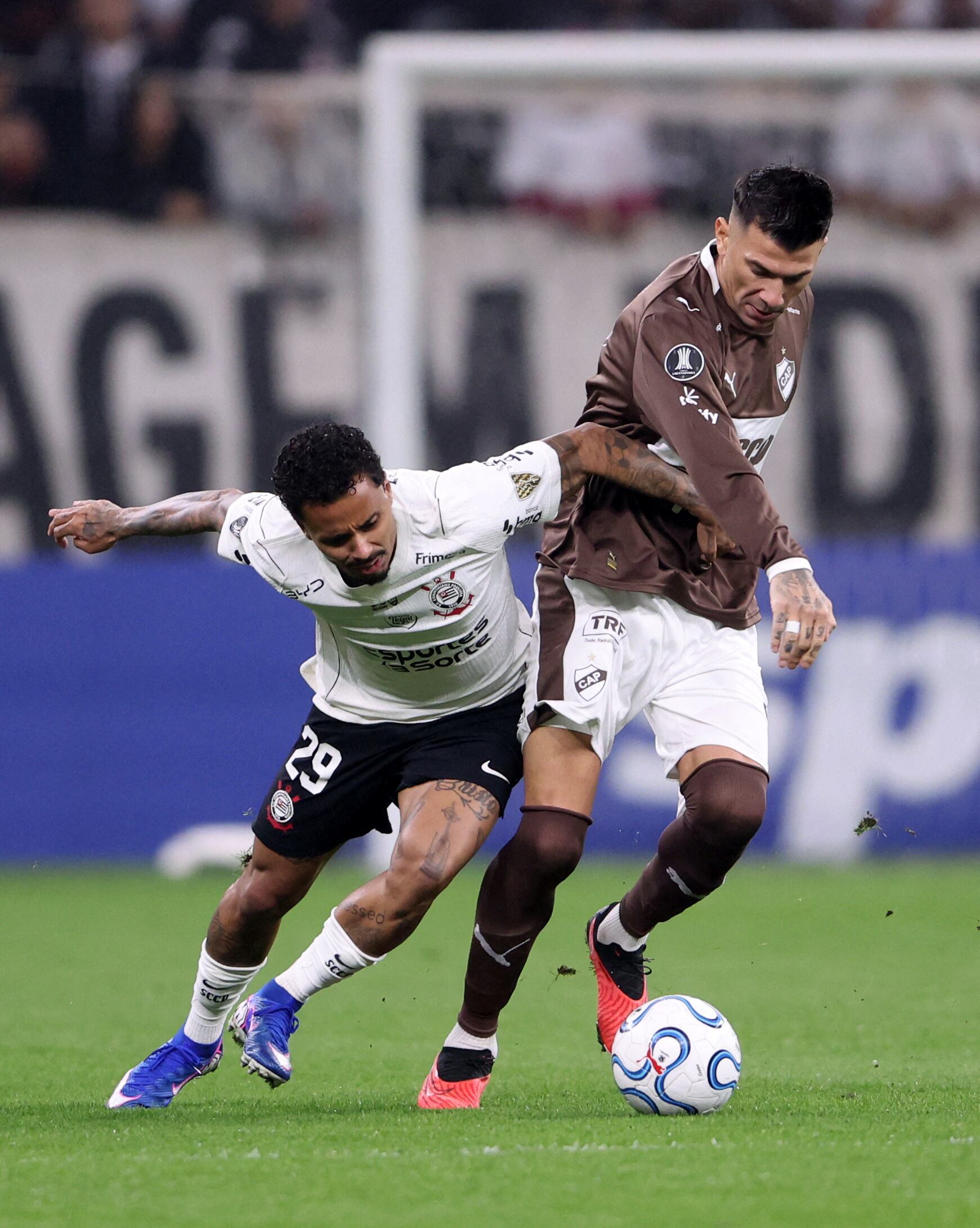Corinthians vs Platense por la fase de grupos de la Copa Libertadores del 2026.