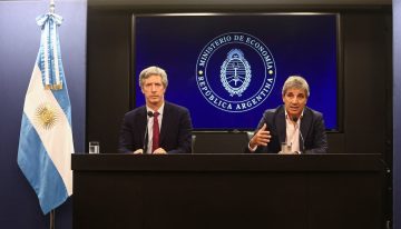 El riesgo país se mantiene por debajo de los 500 puntos y se acerca a los mínimos del año