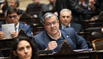 LLA consolidó alianzas con gobernadores y recuperó la iniciativa en el Congreso en medio del caso Adorni