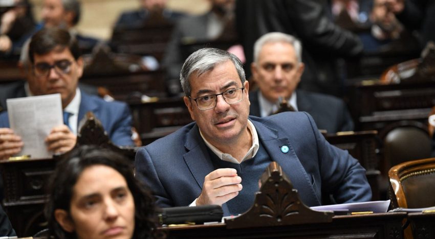 LLA consolidó alianzas con gobernadores y recuperó la iniciativa en el Congreso en medio del caso Adorni